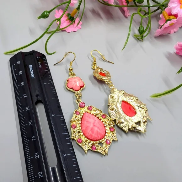 Pink Crystal Pretty Ornate Vintage Y2K Dangle Earrings - Picture 3 of 3
